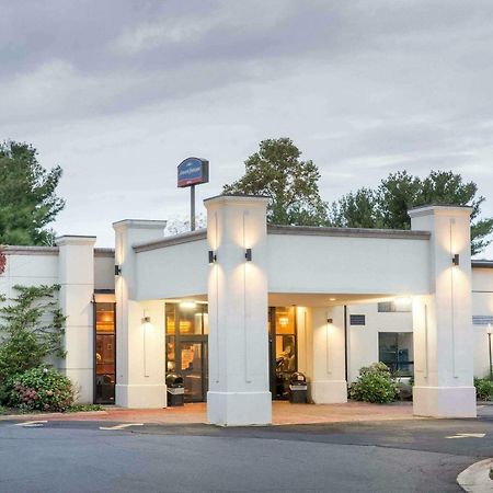 Howard Johnson By Wyndham Bartonsville/Poconos Area Εξωτερικό φωτογραφία