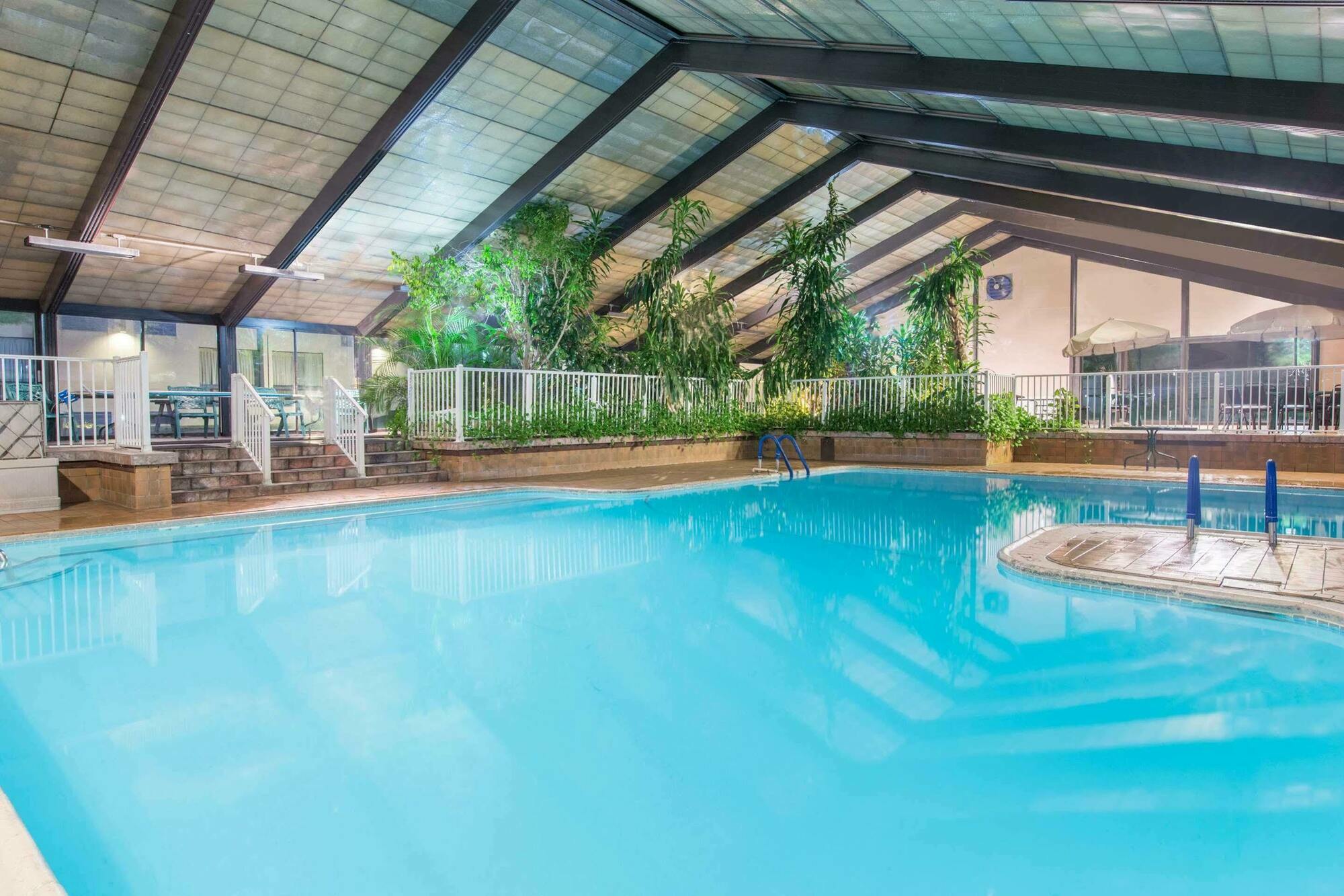 Howard Johnson By Wyndham Bartonsville/Poconos Area Εξωτερικό φωτογραφία