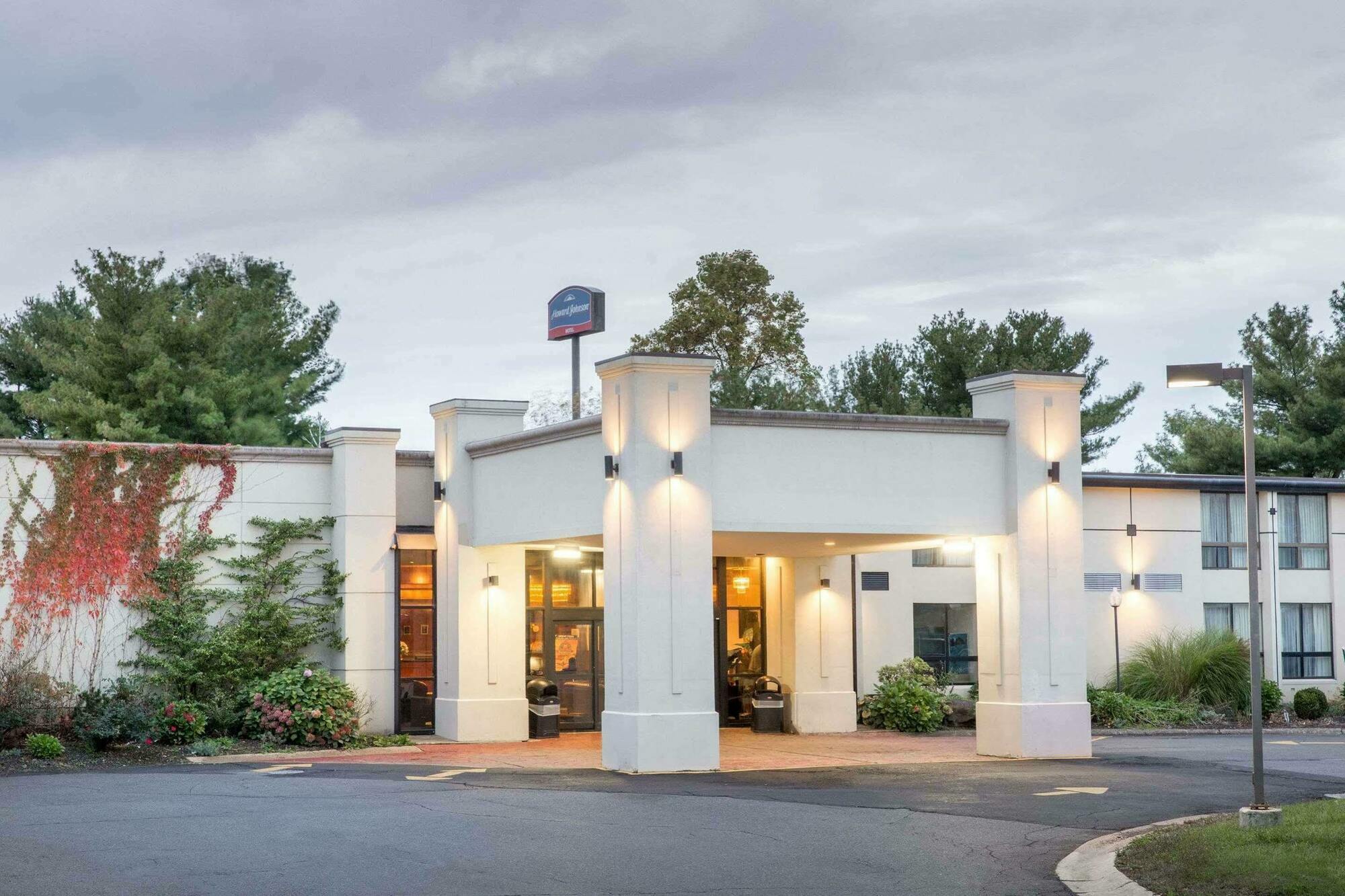 Howard Johnson By Wyndham Bartonsville/Poconos Area Εξωτερικό φωτογραφία